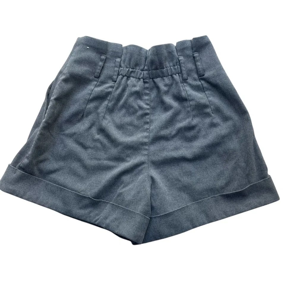Abercrombie & Fitch Ultra High Rise Grey Trouser Pleated Cuffed Shorts Size S - Picture 3 of 9